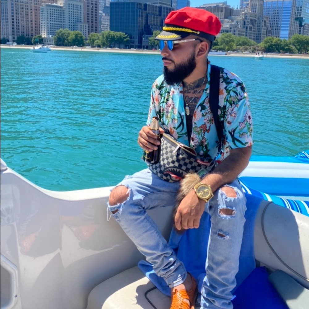 Meet your Posher, Tooshort